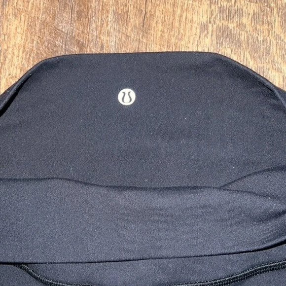 Lululemon Wunder Under Crop High-Rise size 10 - Picture 4 of 5
